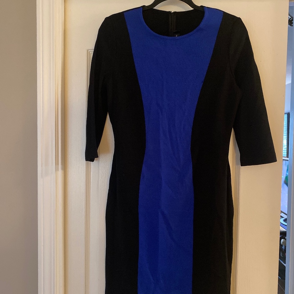 St. John shift dress with three quarter sleeves